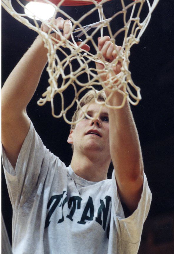 Korey Coon cuts net